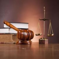 قبول وکالت و مشاوره حقوقی-وکیل پایه یک دادگستری-مهتاب صفری