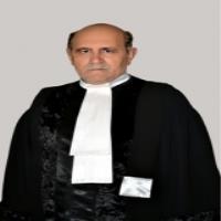 قبول وکالت و مشاوره حقوقی-وکیل پایه یک دادگستری-پرویز بک محمدزاده